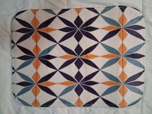 Geometric Bath Mat Approx 24in W x 17in L